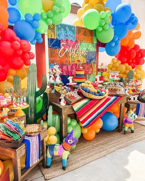 1st Fiesta Theme Party Boy, Mexican Birthday Party Kids, Party Themes For Girls, Mexican Fiesta Birthday Party, Mexico Party, Mexican Birthday Parties, Fiesta Birthday Party, Mexican Birthday, Fiesta Theme Party