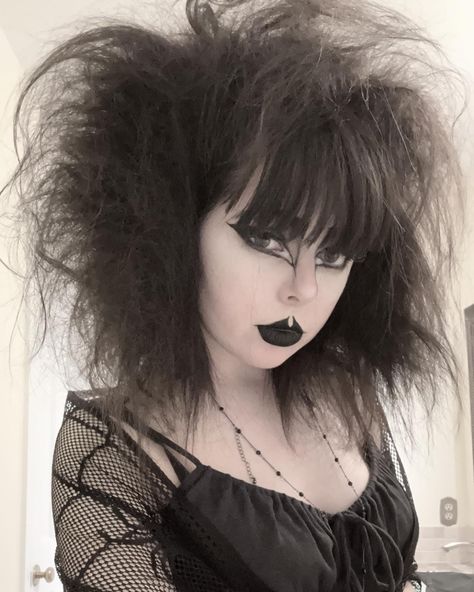 tradgoth goth gothic makeup hair outfit black lipstick black eyeliner necklaces Teased Hair Goth, Trad Goth Outfits, Dark Gothic Fashion, Types Of Goth, Trad Goth, Goth Hair, Teased Hair, Black Lipstick, Gothic Makeup