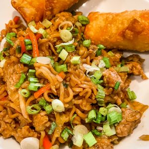 Egg Roll In A Bowl With Ramen, Ramen Egg Roll In A Bowl, Egg Roll Ramen Skillet, Egg Roll Ramen, Egg Roll In A Bowl Ramen, Pork Ramen, Pork Egg Rolls, The Kitchen Food Network, Easy Chinese Recipes