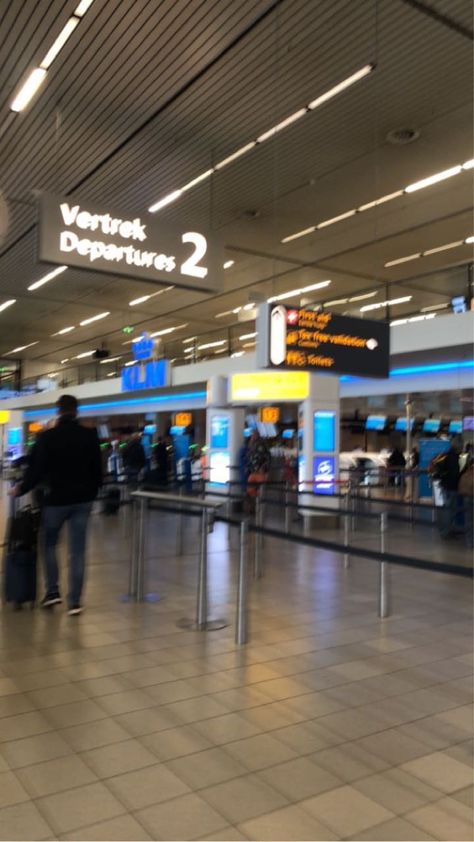 AirPort, KLM, Amsterdam AirPort, Airport Snap, Amsterdam Airport, Travel Aesthetics, Vision Board Images, Wallpaper Flowers, Snap Streak, Android Wallpaper Flowers, Addis Ababa, Aesthetic Travel