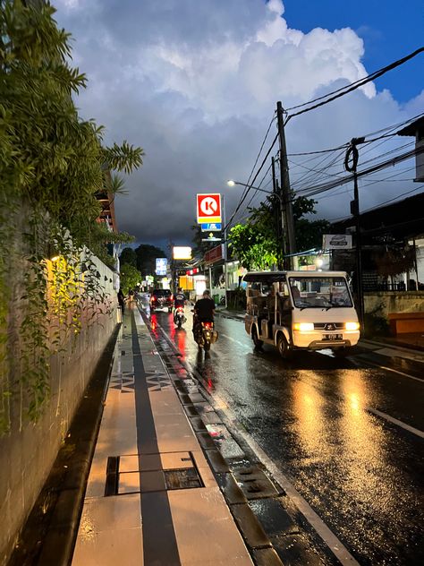 Indonesian Aesthetic, Rainy Street, Voyage Bali, Denpasar Bali, Airport Photos, Denpasar, Travel South, Dream Holiday, Modern Coastal