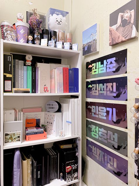 Collage Room, Kpop Desk, Kpop Shelf, Kpop Room, Album Collection, Bts "on", Kpop Aesthetic, Aesthetic Room, Corner Bookcase