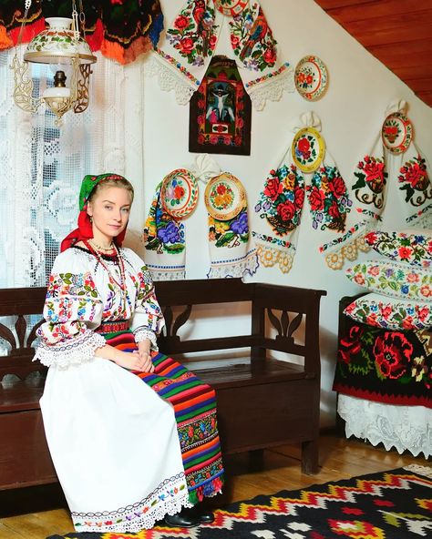 Romania | Traditional Romanian Clothing | silviafloareatoth Romania Clothes, Romanian Girl, Romanian Clothing, Romanian Women, Romania Travel, Folk Dresses, Folk Fashion, Folk Costume, Macedonia