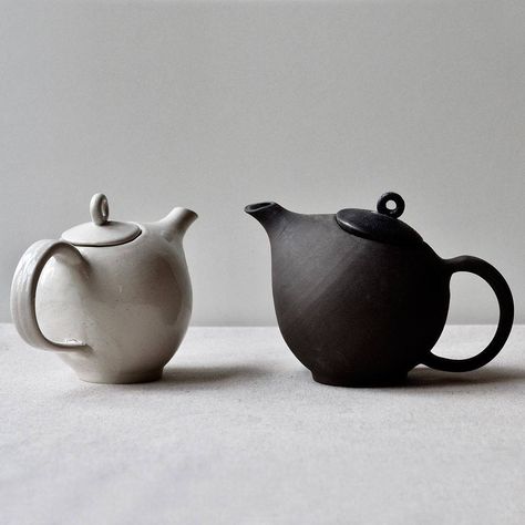 Handmade Teapot Pottery, Wheel Thrown Teapot, Thrown Teapot, Organic Ceramics, Ceramic Tea Set, Handmade Teapot, Pottery Teapots, Ceramics Pottery Art, Thrown Pottery