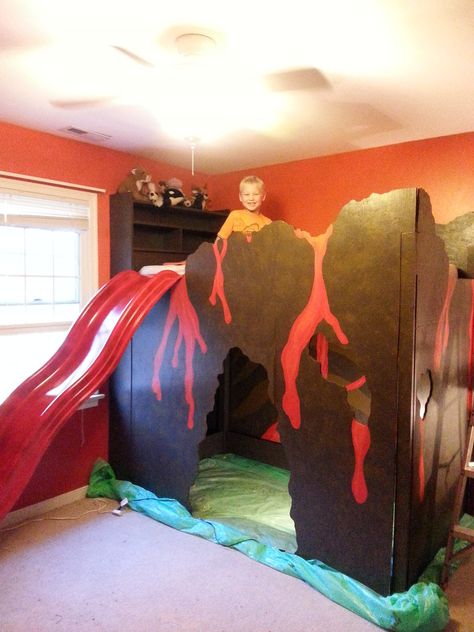 Boy Treehouse Bed, Dinosaur Bedding, Dinosaur Room Decor, Dinosaur Bedroom, Bedroom Painting, Bookshelf Plans, Dinosaur Room, Desk Plans, Kids Bedroom Inspiration