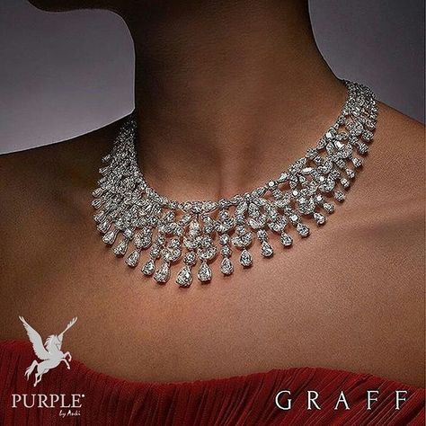 diamond necklace Beautiful Diamond Necklace, Trendy Jewerly, Solitaire Pendant Necklace, Diamond Jewelry Necklace, Modern Necklaces, Elegant Necklaces, Stunning Necklace, Gorgeous Jewelry, Diamond Pendant Necklace