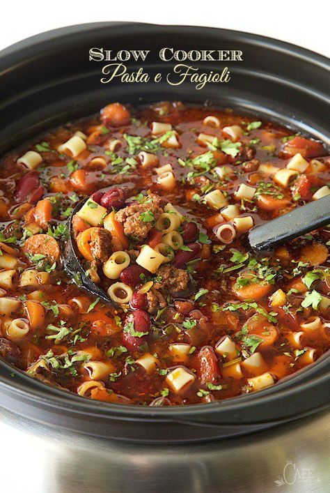 Pasta E Fagioli Soup, Fagioli Soup, Soup With Ground Beef, Slow Cooker Pasta, Pasta Fagioli, Italian Soup, Pasta E Fagioli, Crock Pot Soup, Slow Cooker Soup