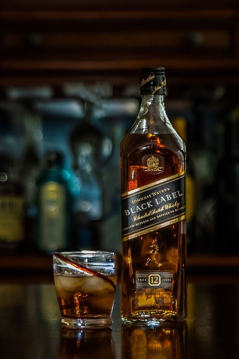 Liquor Design, Bangalore Days, Whiskey In The Jar, Johnnie Walker Black Label, Glass Castle, Iphone Dynamic Wallpaper, Dont Drink And Drive, Alcoholic Drink, Cigars And Whiskey