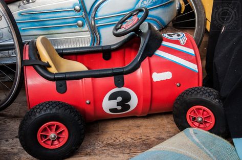 Soap Box Cars, Barrel Train, Kids Wagon, Barrel Projects, Diy Go Kart, Diy Playground, Barrel Furniture, Go Carts, Automotive Decor