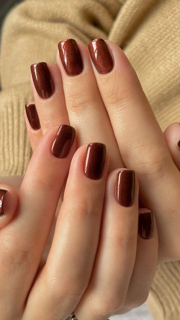 Elizabeth | Manicurist on Instagram: "Dreamy autumnal colour on dreamy nails. @biosculpturegelgb 213 | Rosewood Stardust “This chocolate brown shade is truly opulent, packed with a hint of a metallic shimmer and streaked with subtle copper undertone” @officialnavyprofessional for cuticle care, using Doris, Ethel & Katey." Brown Copper Nails, Brown Fingernails, Metallic Brown Nails, Brown Shimmer Nails, Rosewood Nails, Copper Nail Color, Copper Nails Designs, Autumn Nail Designs, Nail 2024