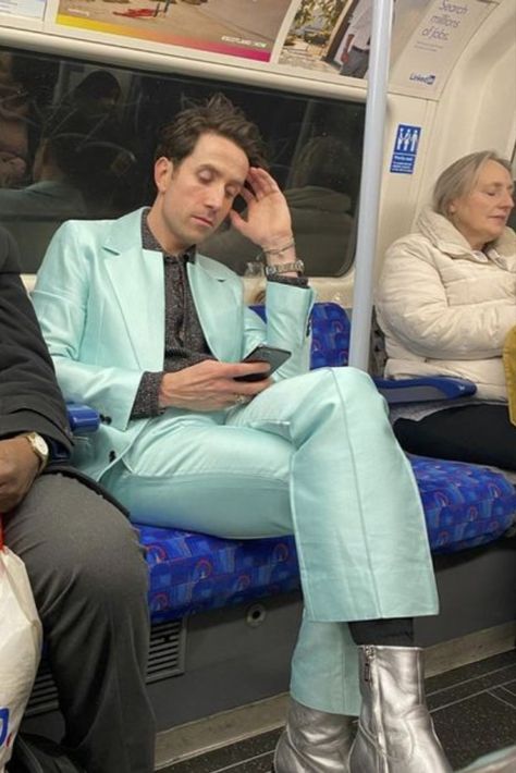 Nick Grimshaw travels to BRITs on London Underground in stunning turquoise suit Sara Cox, Turquoise Suit, Nick Grimshaw, The Brits, Travel Oklahoma, O2 Arena, Bbc Radio 1, Brit Awards, London Underground