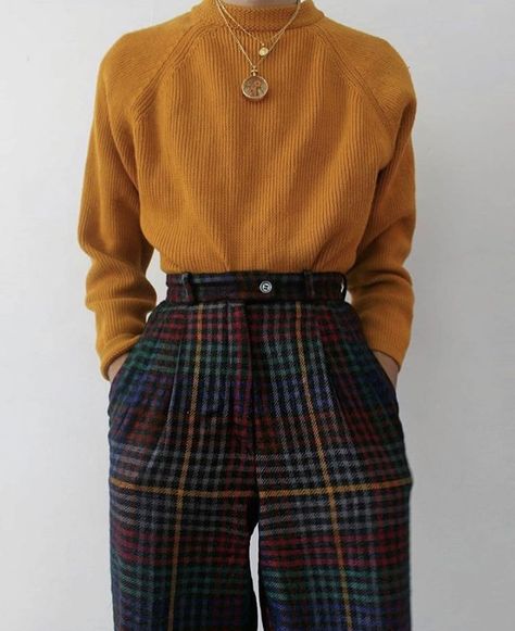 Look Retro, Tomboy Fashion, Plaid Pants, Mode Vintage, Mode Inspiration, Looks Vintage, Retro Outfits, Cute Casual Outfits, 90s Fashion