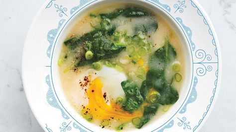 Soup For Breakfast, Chinese Breakfast, Delicious Food Image, Asian Breakfast, Breakfast Vegetables, Breakfast Soup, Hgtv Magazine, Egg Recipes For Breakfast, Soup Dinner