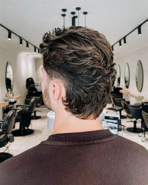 Mens Haircut Ideas, Burst Fade Mullet, Wavy Mullet, Mens Mullet, Modern Mullet Haircut, Fade Mullet, Mullet Haircuts, Mullet Hairstyles, Mullet Fade