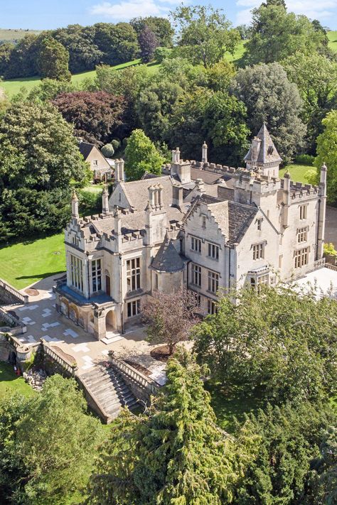 A fully-furnished Victorian Gothic house, located in Gloucestershire, is now available to rent. Stanley Park was built in 1584 and then extensively rebuilt in 1850 and enlarged again in 1870 for S.S. Marling, a cloth manufacturer and local politician. The house has recently undergone an eight-year renovation to bring it into the 21st century whilst retaining the character of its illustrious past. Gothic Chateau, Historical House, Big Victorian House, Victorian Estate, Gothic Manor Exterior, Victorian House, Italianate House Exterior, Victorian Mansion, Historical House Plans