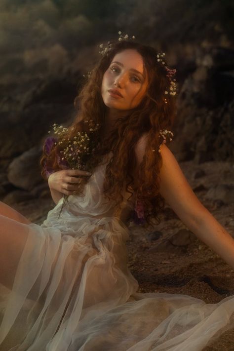 Whimsical Photoshoot, Ethereal Photography, Fairytale Photoshoot, Debut Photoshoot, Fairy Photoshoot, Lost Lands, Dreamy Photography, Fairytale Photography, Outdoor Shoot