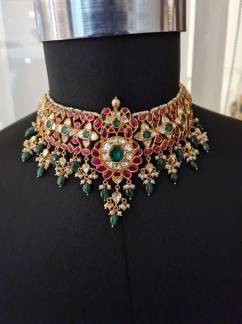 Choker With Pearls, Ruby Chain, Polki Choker, Bridal Jewellery Inspiration, Kundan Jewellery Bridal, Bridal Jewelery, Choker Necklace Designs, Indian Bridal Jewelry Sets, Choker Designs