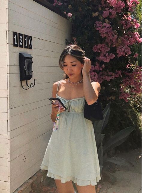 Cottagecore Mini Dress, Ghibli Girl, Phonecase Aesthetic, Flowers Cottagecore, Garden Purple, Dream Style, Summer Fits, Instagram Foto, Dress Code