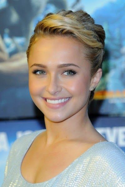 Hayden Panettiere Hair, Modern Short Hairstyles, Hayden Panettiere, Look Short, Athletic Hairstyles, Short Wavy, Hairstyles Over 50, Natural Glow, Short Hairstyles For Women