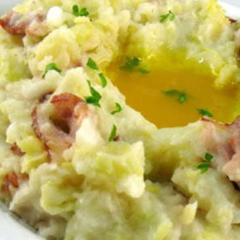 Irish Colcannon for Halloween Cabbage Fried, Irish Halloween, Samhain Recipes, Potato Ideas, Irish Foods, Scottish Dishes, Witch Kitchen, Irish Cooking, Scottish Food