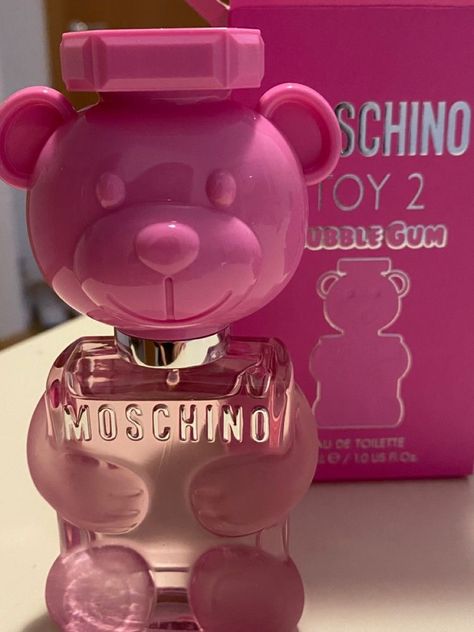 Pink Parfum, Pink Perfumes, Perfume Moschino, Moschino Perfume, Kylie Baby, Birthday Goals, Inspirational Quotes For Students, Avon Perfume, Perfume Collection Fragrance