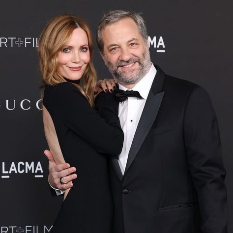 Judd Apatow And Leslie Mann, Leslie Mann Hair, Judd Apatow, Happy 25th Anniversary, The Cable Guy, Leslie Mann, Tell Me Now, Relationship Timeline, First Daughter