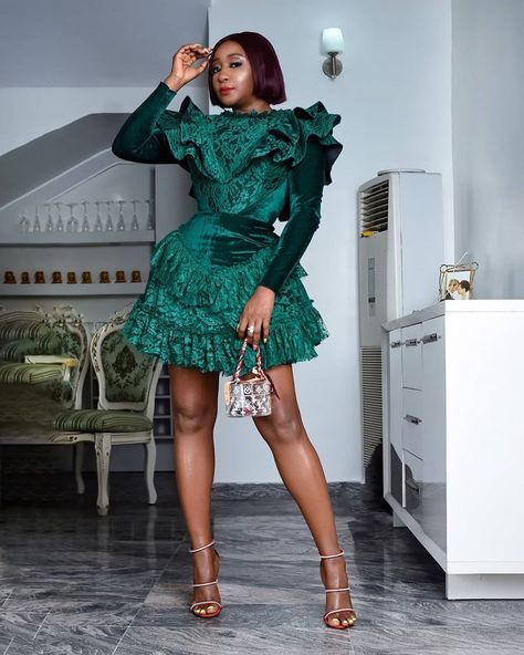 Ini Edo Makes A Fashion Stataement In A Casual Mini Gown Dinner Gowns Classy, Short Gown Dress, Chic Closet, Dinner Gowns, Party Dress Classy, Classy Gowns, Lace Gown Styles, Short Gowns, Classy Dress Outfits