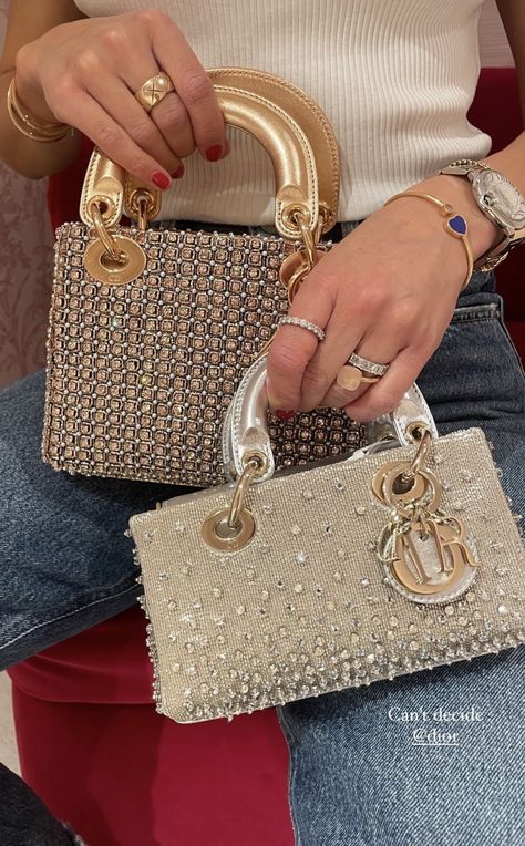 Handbag Brands, Handbag Ideas, Expensive Bag, Luxury Bags Collection, Handbag Essentials, Womens Designer Bags, Bag Obsession, Girly Bags, Handbags Designer