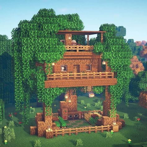 14 Cool Minecraft Build Ideas and Tutorials - Mom's Got the Stuff Minecraft Jungle House, Chalet Minecraft, Minecraft Treehouses, Minecraft Cool, Mansion Minecraft, Minecraft Tree, Construction Minecraft, Case Minecraft, Minecraft Decoration