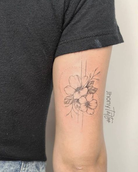 Tattoo Names, Feminine Cross Tattoo, Skull Tattoo Designs, Font Tato, Tricep Tattoos, Tattoo Writing, Feminine Skull Tattoos, Tattoo Filler, Unalome Tattoo