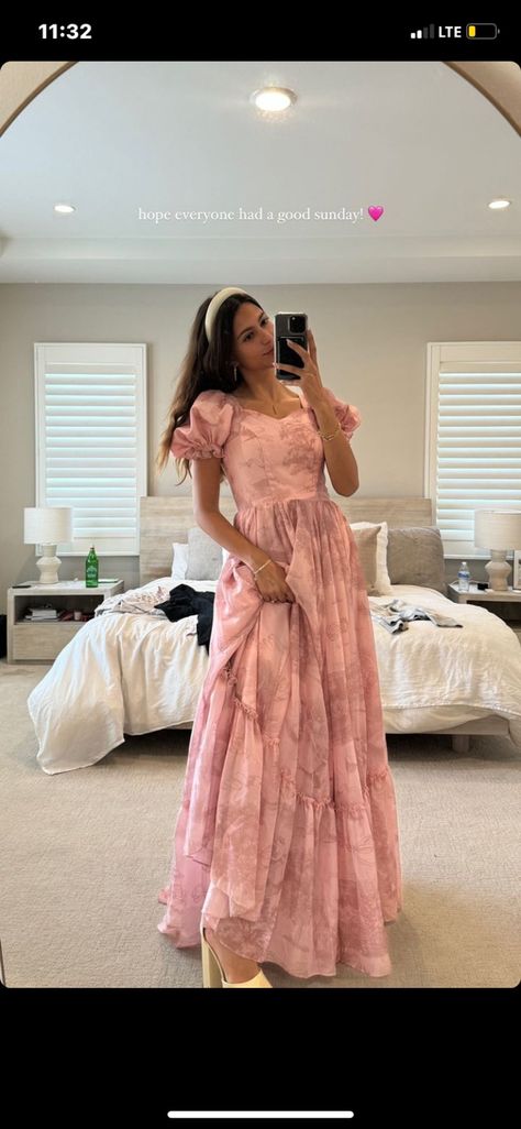 Pretty Modest Prom Dresses, Dance Dresses Modest, Church Wedding Dress Guest, Easter Prom Dress, Modest Hoco Dresses, Christian Dresses, Cute Dresses Modest, Mormon Dress, Sunday Church Outfits