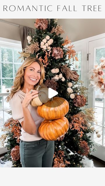 Janine Graff on Instagram: "Romantic Fall Tree- Embrace the beauty of autumn with an elegant, sophisticated twist. 🍂✨ Transform your Christmas tree into a fall wonderland adorned with elegant floral and leaf stems, faux fairytale pumpkins, and the enchanting glow of incandescent lights. To shop my romantic fall tree, comment LINK and I’ll send you a message with all the decor details. 🙌 Limited Quantities Available! Experience the romantic allure of soft, sophisticated colors and luxurious t Christmas Tree With Pumpkins, Fall Xmas Tree Decorations, Pumpkins For Christmas Decorations, Fall Christmas Tree Ideas, Fairytale Pumpkins, Thanksgiving Christmas Tree, Janine Graff, Fall Tree Decorations, Fall Wonderland