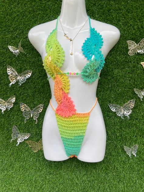 Soca Outfit, Crotchet Pieces, Crochet One Piece Swimsuit, Bath Suits, Crochet Bathing Suit, Apple Quotes, Beach Knit, Vetements Shoes, Crochet Monokini