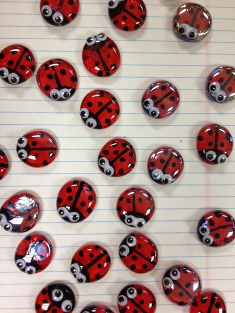 Ladybug Magnets & Record Bowl Planters Glass Gems Projects Ideas Garden, Glass Gems Crafts, Glass Marbles Diy Crafts, Glass Gem Crafts, Record Bowl, Marbles Crafts, Diy Magnets, Ladybug Crafts, Bug Crafts