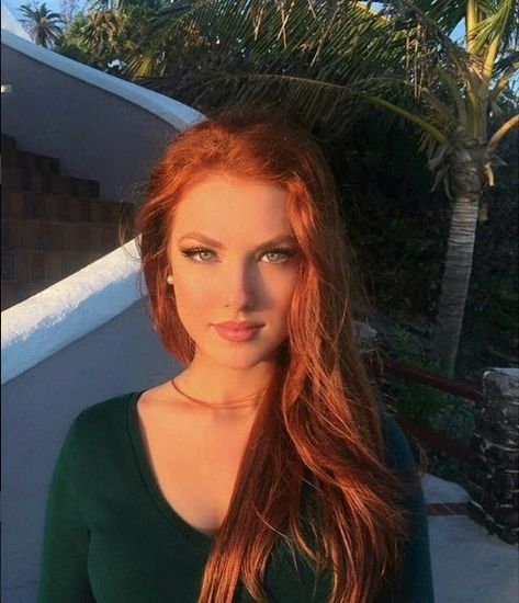 Redhead Problems, Red Hair Green Eyes, Red Hair Freckles, I Love Redheads, Girl With Green Eyes, Pretty Redhead, Freckles Girl, Red Hair Don't Care, Red Haired Beauty