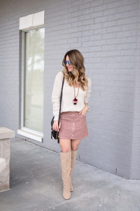 Pink Corduroy Skirt Outfit, Pink Leather Skirt Outfit, Pink Suede Skirt, Corduroy Skirt Outfit, Pink Skirt Outfits, Pink Leather Skirt, Hair Wand, Pink Denim Skirt, Skirt Outfit Fall