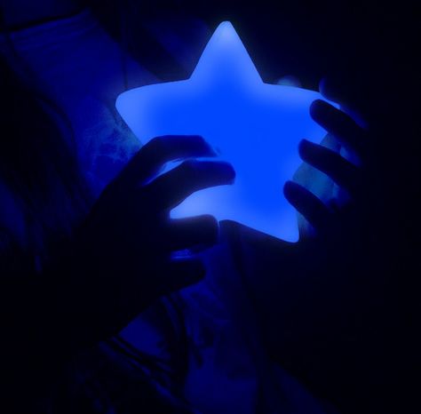 Blue Cat Pfp Aesthetic, Indigo And White Aesthetic, Ghost Blue Aesthetic, Trippy Blue Aesthetic, Blue Popstar Aesthetic, My Blue Person, Blue Witchy Aesthetic, Star Powers Aesthetic, Stars Blue Aesthetic