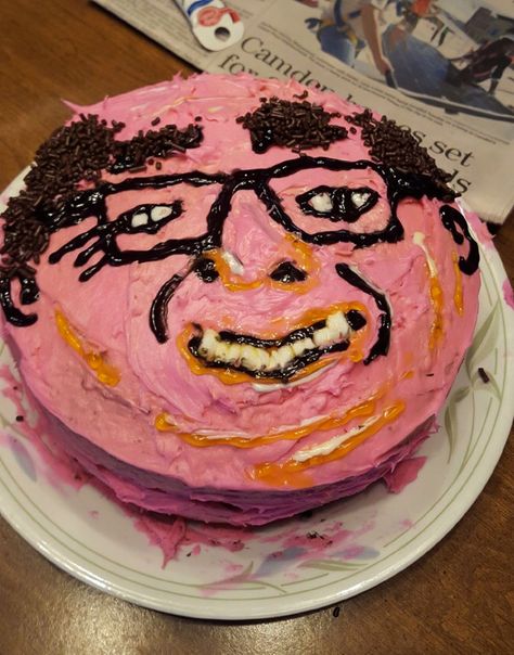 Cake Ugly, Goofy Cake, Tårta Design, Bad Cakes, Ugly Cakes, Cake Fails, Nursing Cake, Cake Wrecks, Funny Birthday Cakes