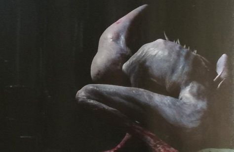 Alien: Covenant Empire Magazine Scans Leaked! (SPOILERS) - Alien ... Covenant Movie, Prometheus Movie, Human Back, Alien 1979, Le Cri, Tv Horror, Aliens Movie, Ship Drawing, Ridley Scott