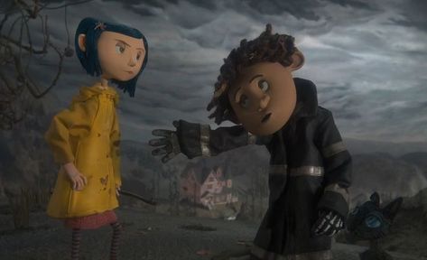 Wybie Lovat, Coraline Wybie, Coraline Halloween Costume, Movie Duos, Caroline Jones, Disney Duos, Coraline And Wybie, Laika Studios, Coraline Aesthetic