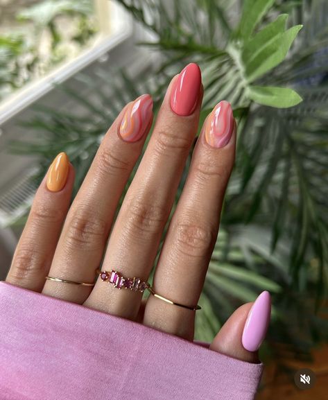 Sunset Gradient, Solid Color Nails, Cute Summer Nails, Purple Diamond, בר מצווה, Flower Soft, Gold Powder, Pink And White Flowers, Luxury Flowers