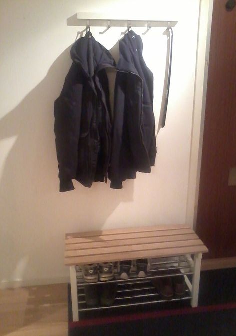 Ikea hack: TJUSIG Shoe rack bench Ikea Shoe Rack, Jacket Storage, Mud Room Garage, Hallway Organization, Ikea Shoe, Garden Room Extensions, Shoe Rack Bench, Wooden Plugs, Shoe Rack Entryway