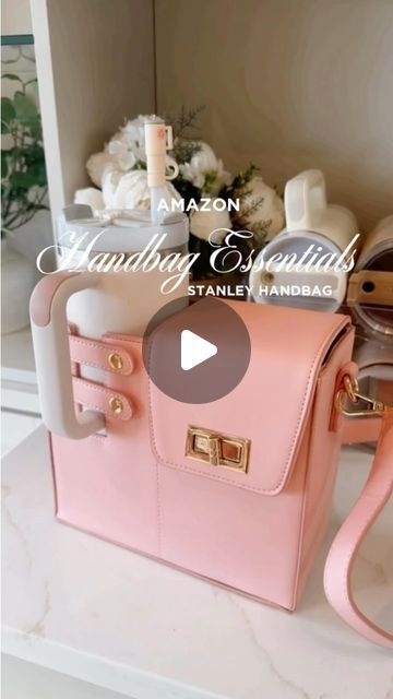 Stanley Bag, Stanley Cup Accessories, Amazon Gadget, Stanley Accessories, Stanley Products, What's In My Purse, Tula Skincare, Handbag Essentials, Travel Must Haves