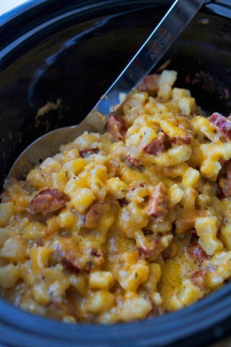 Crockpot Smoked Turkey Sausage and Hashbrown Casserole - I added 2 cans cream of chicken, 1 bag ready cubed hashbrowns with onion, and butter. #laurenslatest #easyrecipes #slowcooker #crockpot Recipes With Little Smokies, Little Smokies Recipes Meals, Crockpot Kielbasa, Crockpot Hashbrown Casserole, Sausage Hash, Hashbrown Casserole, Cajun Pasta, Hashbrown Breakfast Casserole, Crockpot Breakfast