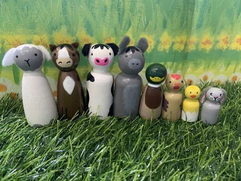 Farm Animal Peg Dolls | Etsy Animal Peg Dolls, Farm Animal Toys, Toy Farm, Dollhouse Family, Doll House People, Diy Angels, Toy Barn, Wood Peg Dolls, Animals Farm