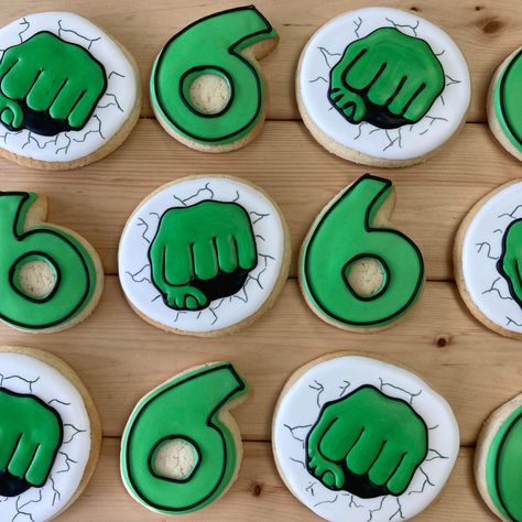 Hulk Cookies, Name Cookies, Animals Party, The Incredible Hulk, Wood Animal, Incredible Hulk, Kardashian Jenner, Super Heroes, Animal Party