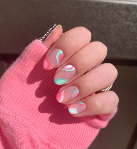 Gel Nails Ideas Simple Natural, Cute Nail Designs For Short Nails Back To School, Cute And Easy Nail Designs Short Nails, Short Nail Designs Preppy, Super Cute Nail Designs, Preppy Nails Design, Cute Volleyball Nails, Summer Nails Almond Shape Short, Short Almond Nail Ideas Summer