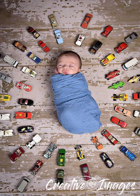 Newborn Truck Photography, Newborn Race Car Photography, Newborn Gamer Photography, Car Newborn Pictures, Baby Pictures Ideas Boy, Infant Photoshoot Ideas Boys, Baby Boy Photoshoot Ideas At Home, Newborn Photoshoot Ideas Boy, Newborn Boy Photography Ideas