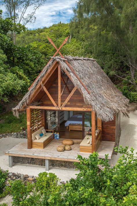 Arched Cabin, Casa Hobbit, Hut House, Tropical House Design, Bamboo House Design, Mud House, Beach Cabin, Rest House, Bamboo House