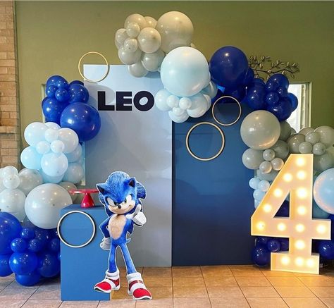 Sonic The Hedgehog Balloon Arch, Sonic Theme Birthday Party Decorations, Sonic Trunk Or Treat, Sonic Decoration Ideas, Sonic Backdrop Ideas, Sonic Birthday Party Decorations, Sonic Party Ideas Decoration, Sonic Backdrop, Sonic Birthday Party Ideas